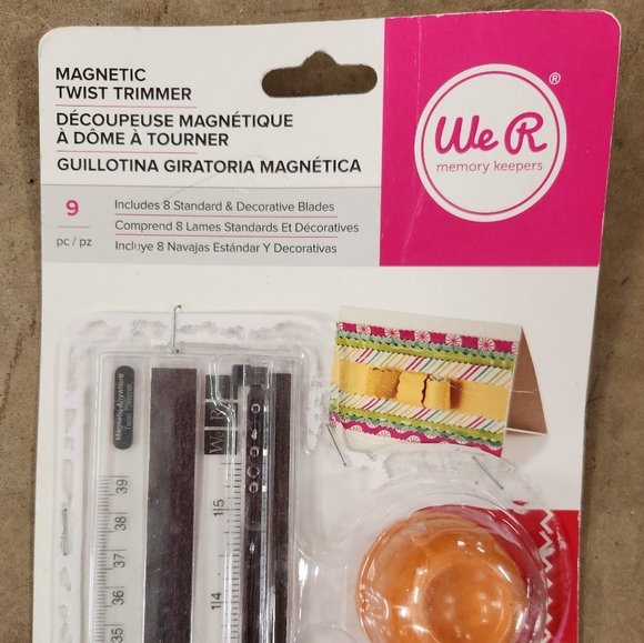Magnetic Twist Trimmer by We R Memory Keepers - Picture 3 of 3